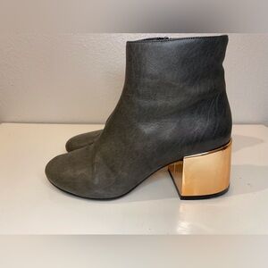 MM6 Maison Martin Margiela Women’s Gray Ankle Block Gold Heel Boots Size 6.5(37)